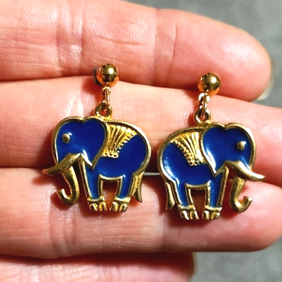 AVON VINTAGE COBALT BLUE LUCKY ELEPHANT GOLD-TONE DROP POST 1.1" EARRINGS - Picture 3 of 9